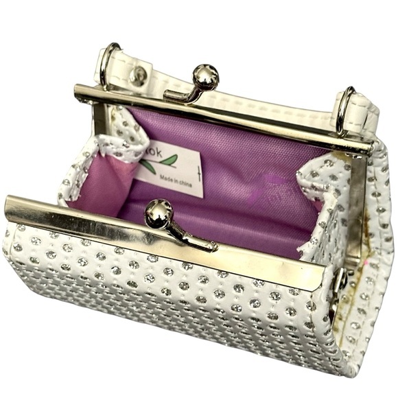 TikTok Mini Purse Kiss Lock Keychain - Picture 1 of 6